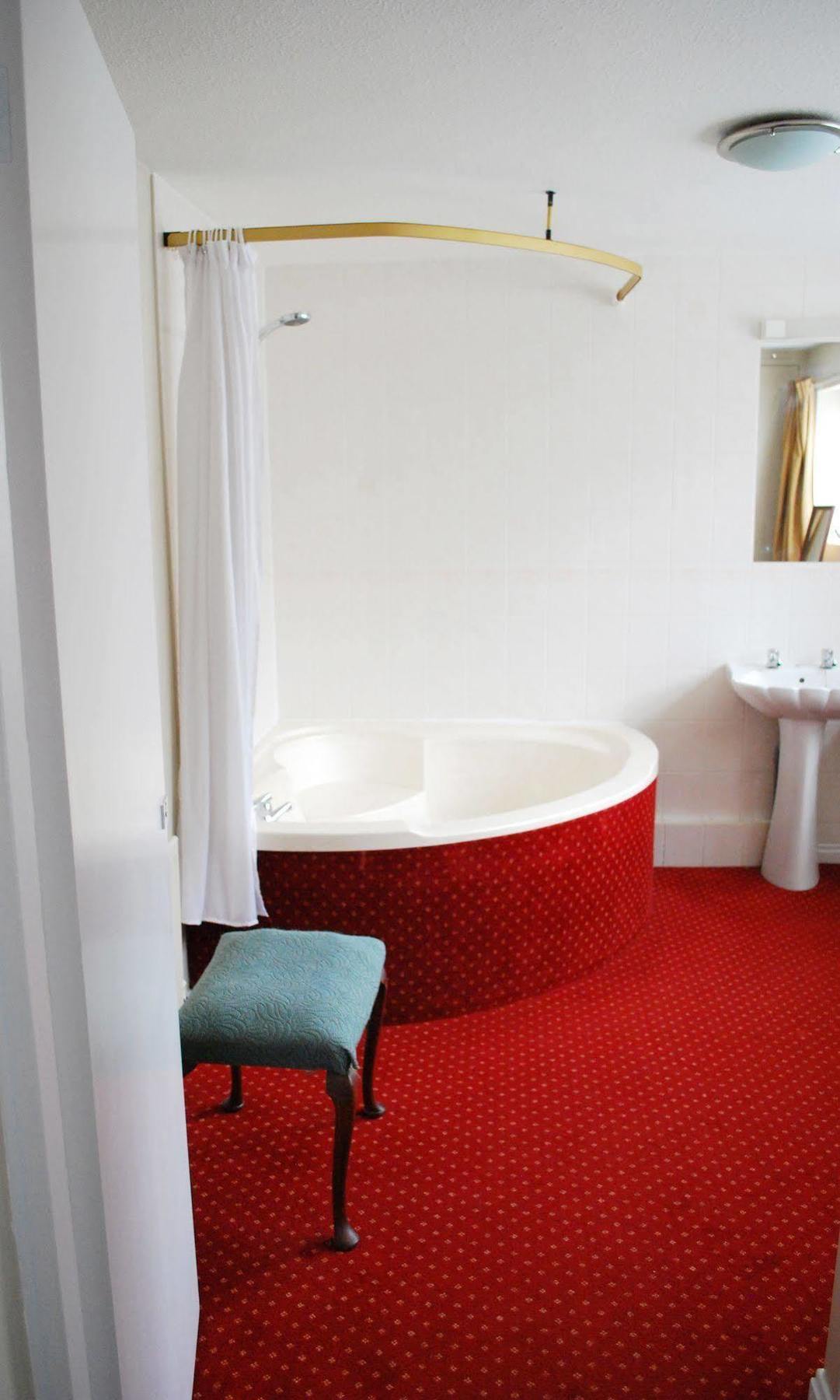 Fox & Hound Hotel 3*